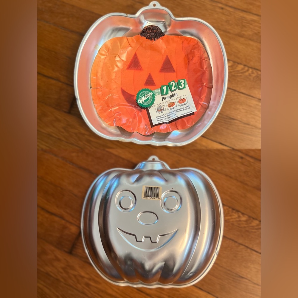 Wilton Pumpkin Face Cake Pan Vintage